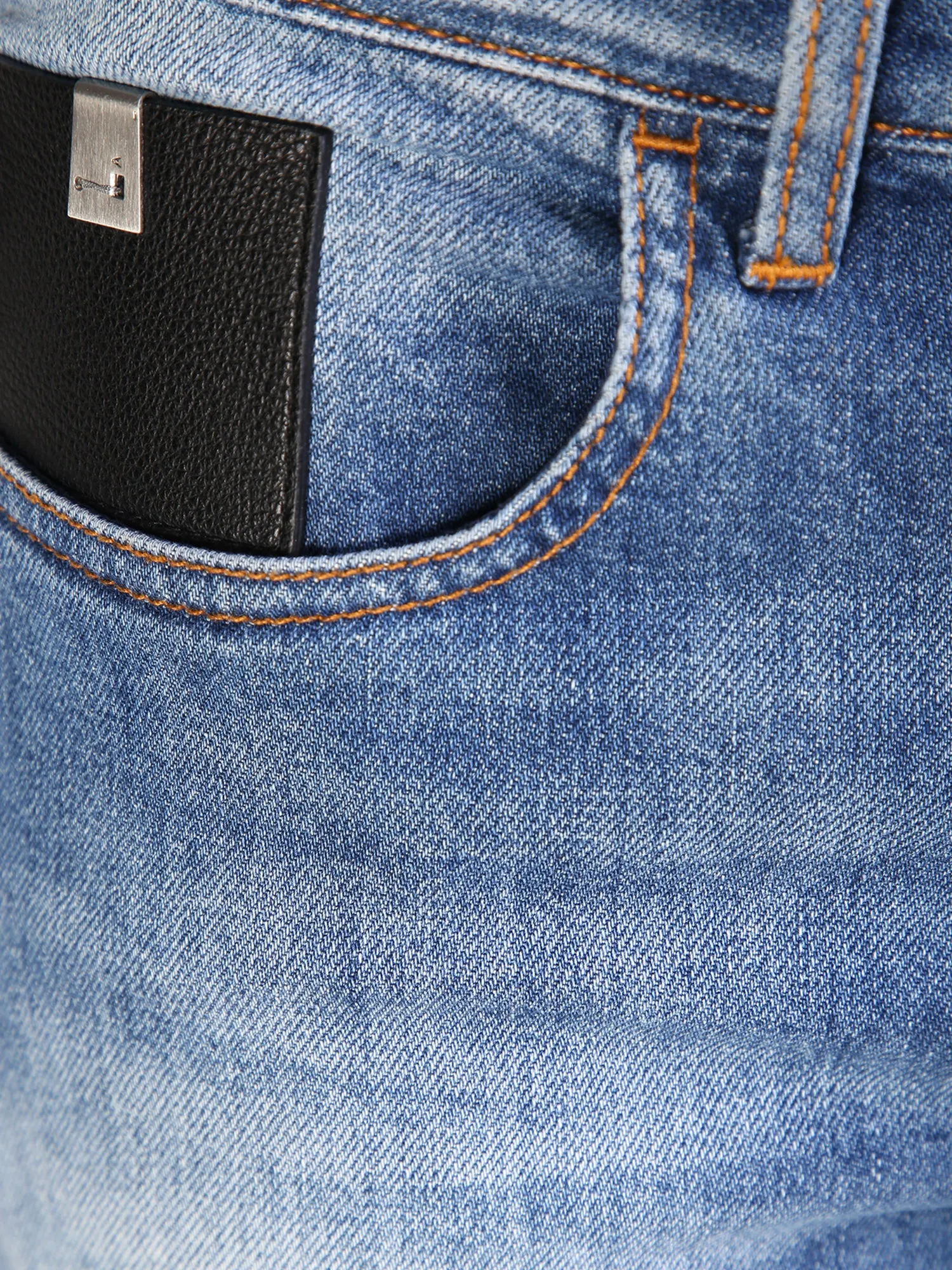 1017 ALYX 9SM jeans with a timeless and contemporary style practical and comfortable