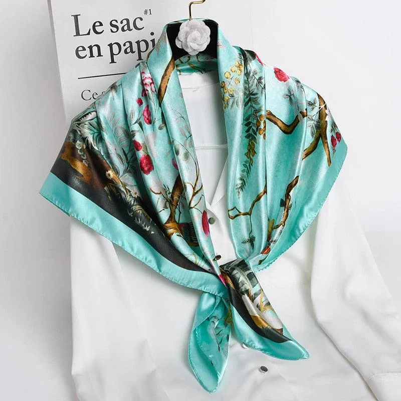 Elegant 90x90cm Silk-Feel Scarf for Women - Luxurious and Versatile Accessory