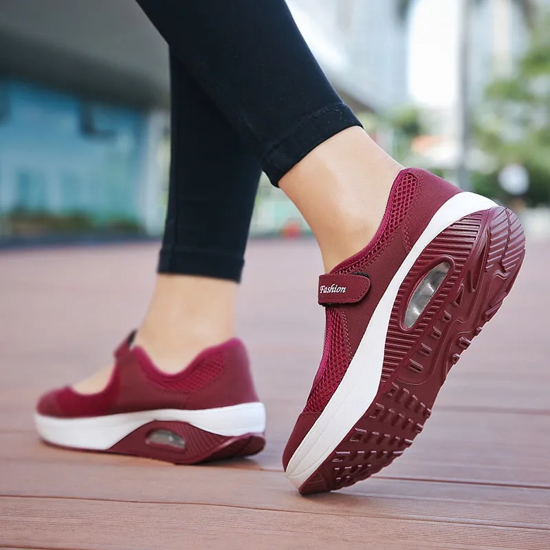 Ladies Walking Sneakers