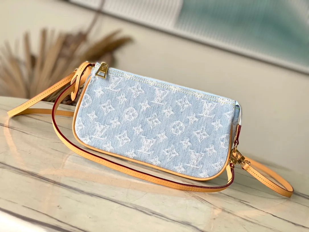 Luxury Fashion LuVi Monogram Denim M82962