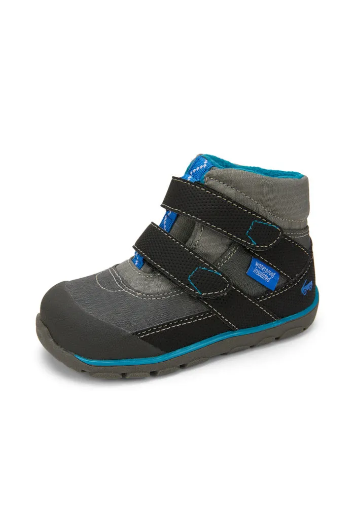 See Kai Run Children's Atlas II in Gray/Black