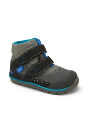 See Kai Run Children's Atlas II in Gray/Black