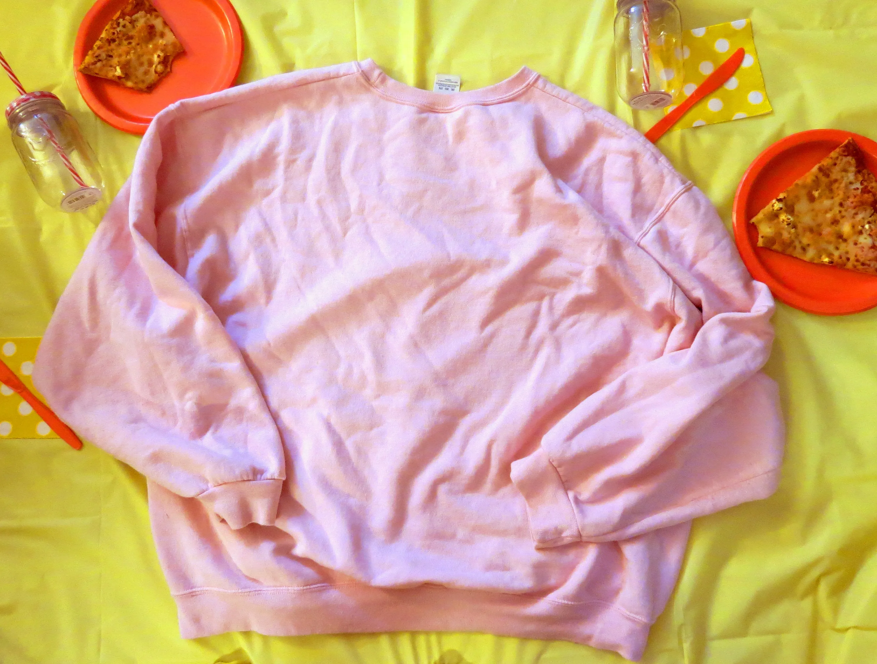 Thank You My Friends Pizza Unisex Crewneck Sweatshirt - ありがとう 友 よ