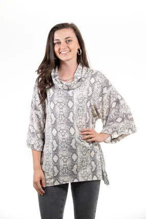 The Fenwick One Size Plush Pull-Over Top